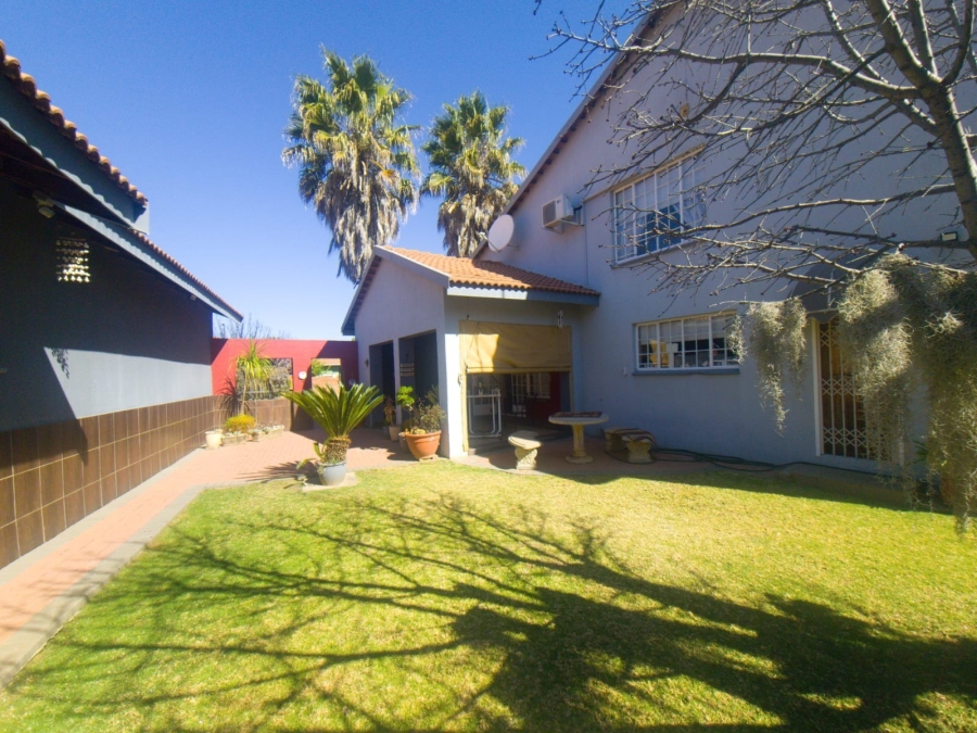 6 Bedroom Property for Sale in Orkney Park North West